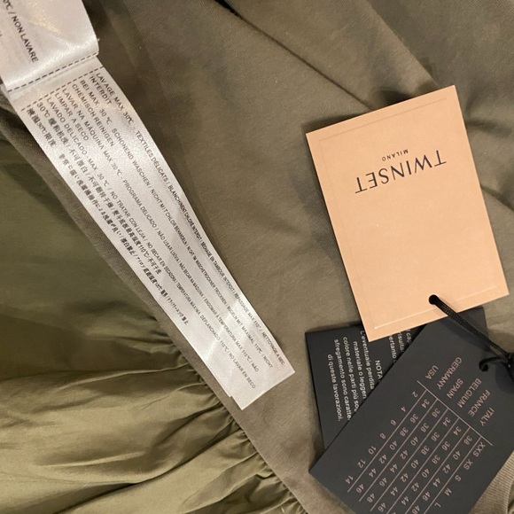 TWINSET Ruffle-Sleeve Blouse from Twin-Set - Green Size XS NWT - Picture 9 of 9